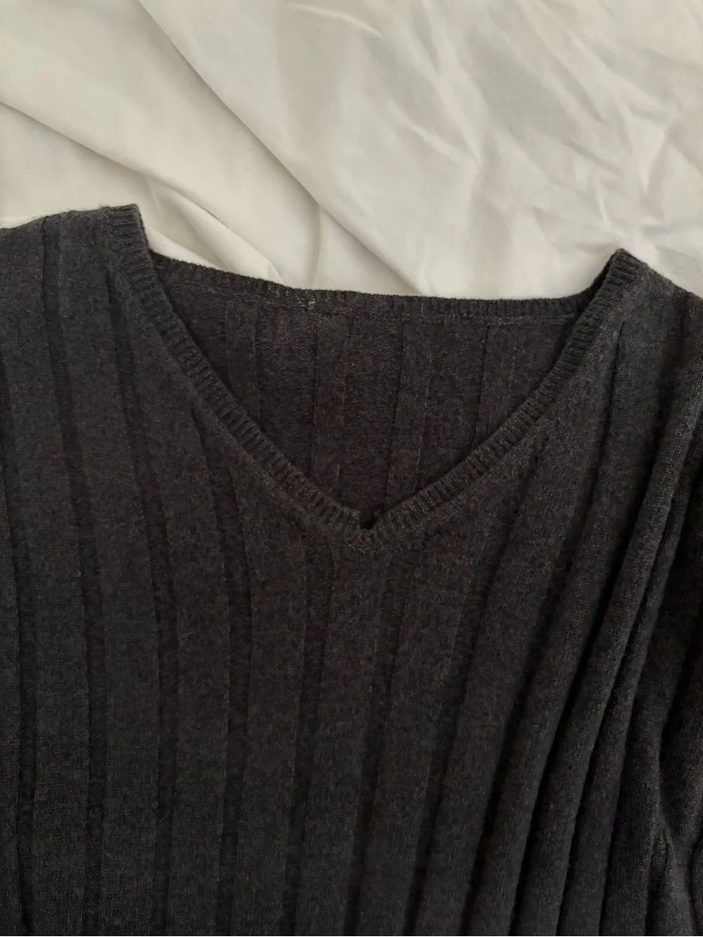 Jil Sander V Neck Cashmere Ribbed Grid Sweater